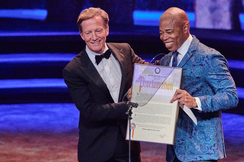 65TH ANNUAL NEW YORK EMMY AWARDS GALA OCTOBER 8TH 2022 - NY MAYOR ERIC ADAMS PRESENTS THE NY CHAPTER WITH A PROCLAMATION