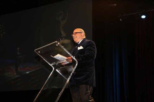 519C5736 (Small)